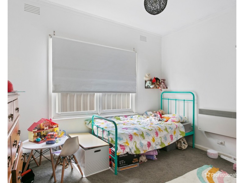 12 Barr Street, Maryborough VIC 3465