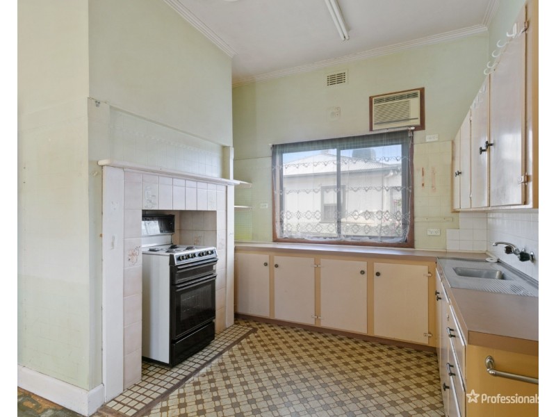 81 Burns Street, Maryborough VIC 3465