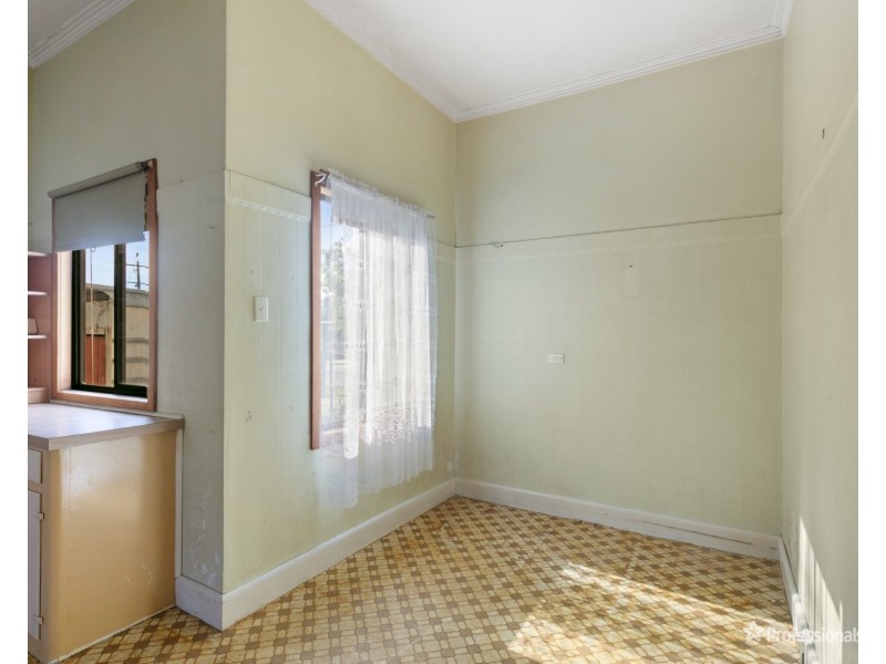 81 Burns Street, Maryborough VIC 3465