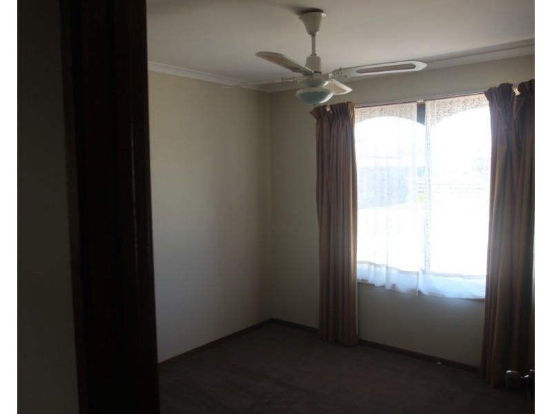 2/10 Pekin Road, Maryborough VIC 3465