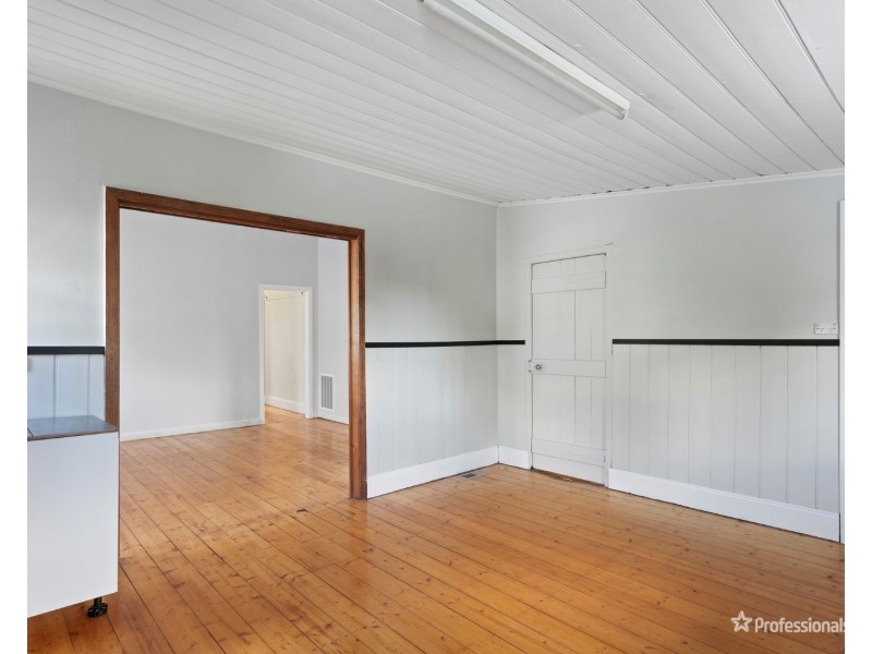 14 Dundas Road, Maryborough VIC 3465