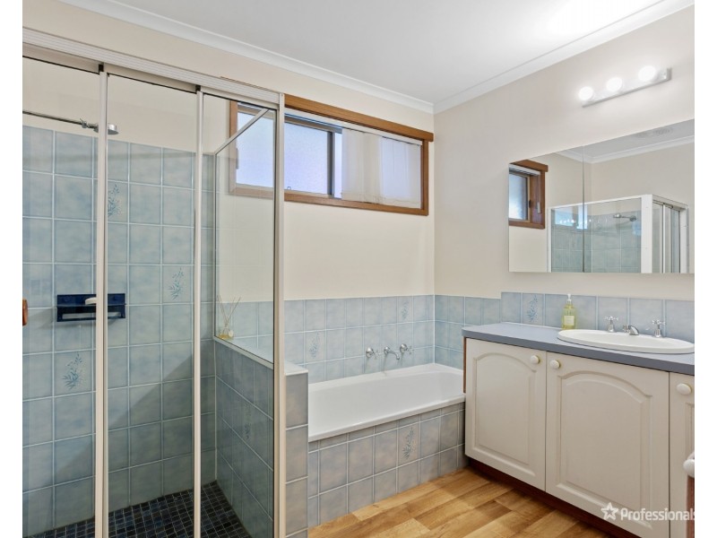 4 Ironbark Drive, Maryborough VIC 3465