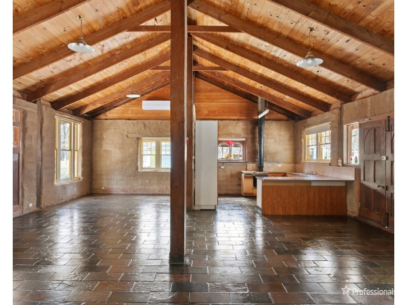 1345 Landrigan Road, Daisy Hill VIC 3465