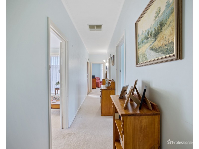 19 Barr Street, Maryborough VIC 3465