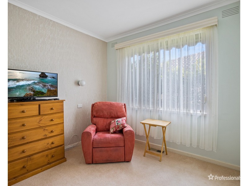 19 Barr Street, Maryborough VIC 3465