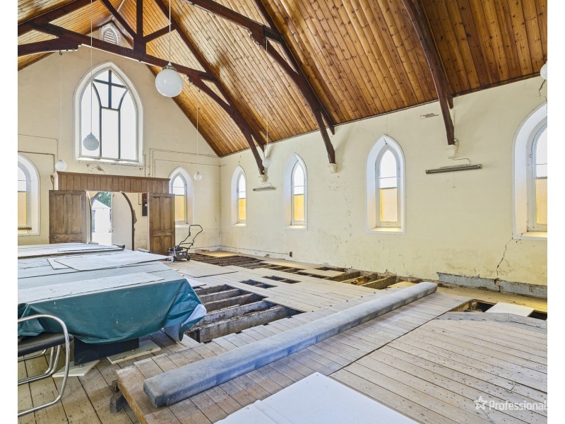 24 Simson Street, Carisbrook VIC 3464