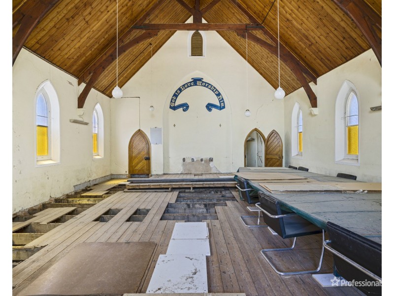 24 Simson Street, Carisbrook VIC 3464