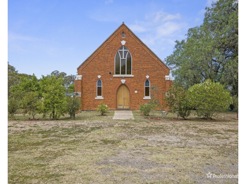 24 Simson Street, Carisbrook VIC 3464