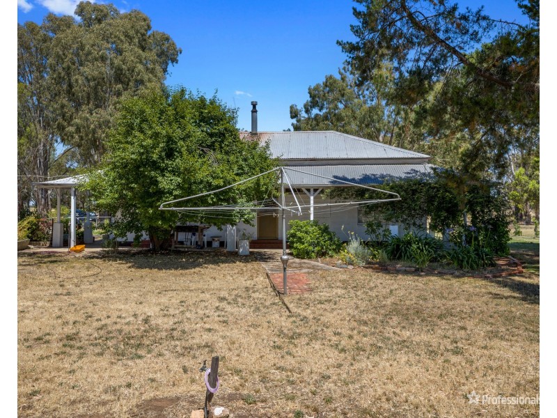 1068 Maryborough – Dunolly Road, Bet Bet VIC 3472