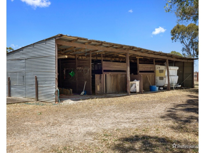 1068 Maryborough – Dunolly Road, Bet Bet VIC 3472