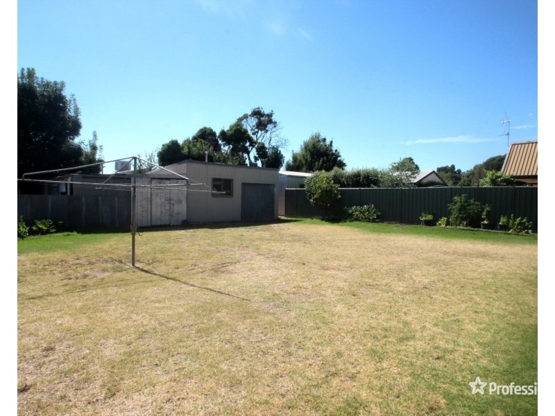 109 Queens Avenue, Maryborough VIC 3465