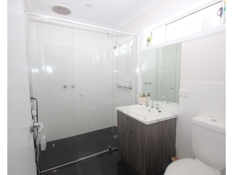 1/11 Higham Street, Maryborough VIC 3465