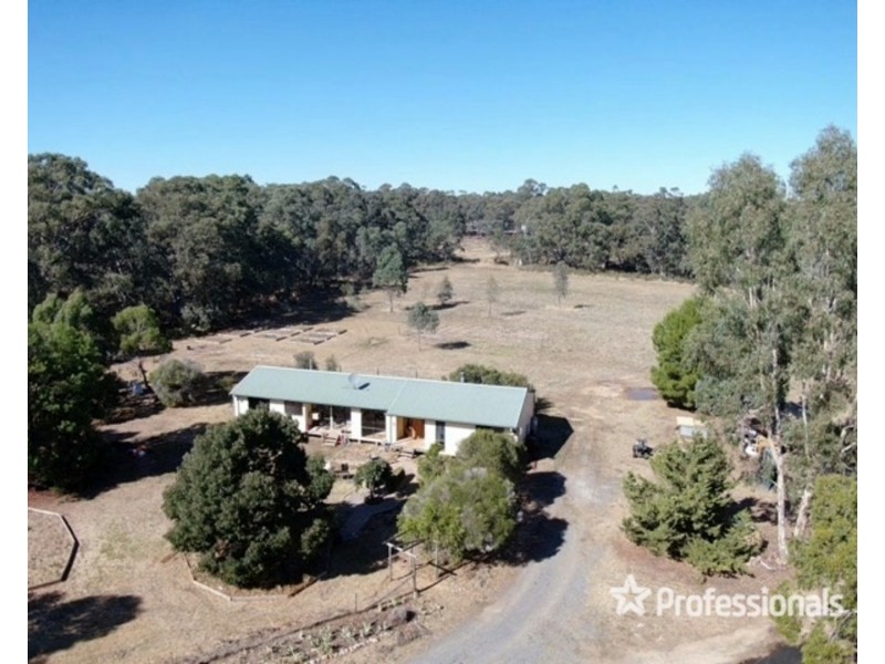 277 Maryborough – St Arnaud Road, Alma VIC 3465