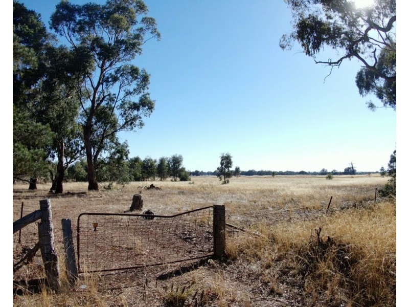 Lot CA 4, Sec J Natte Yallock-Redbank Road, Redbank VIC 3477