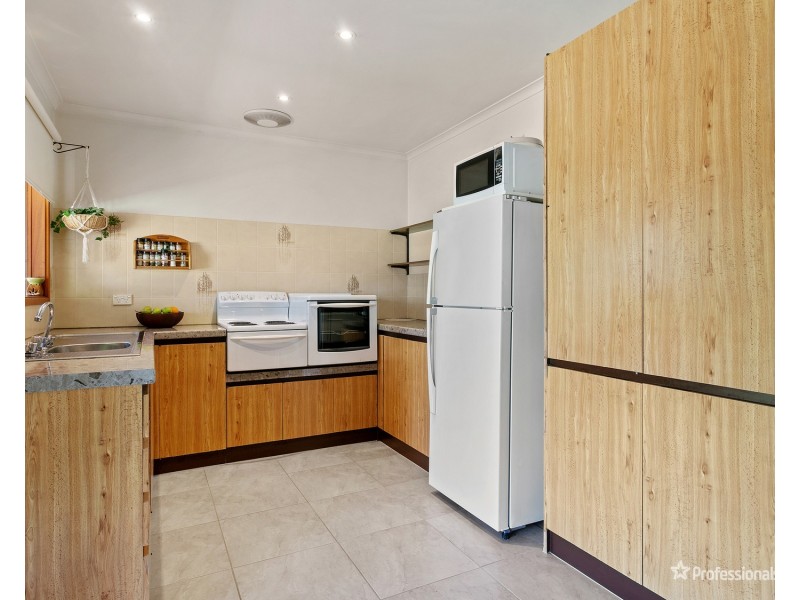 225 High Street, Avoca VIC 3467