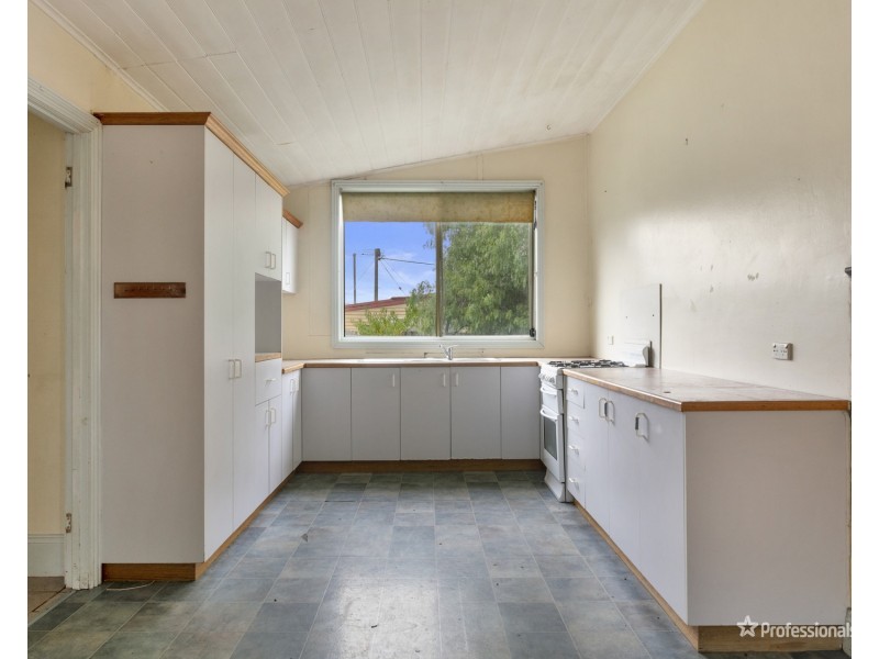 19 Wills Street, Maryborough VIC 3465