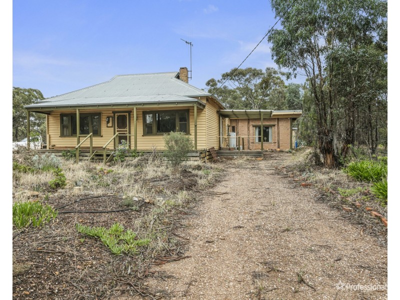 34 Flagstaff Lane, Flagstaff VIC 3465