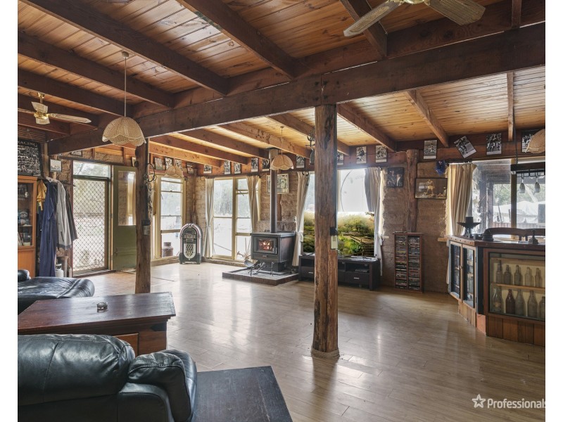 34 Flagstaff Lane, Flagstaff VIC 3465