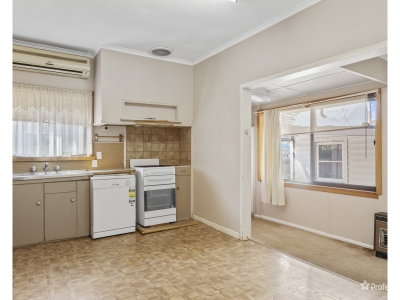 4 Pascoe Avenue, Maryborough VIC 3465