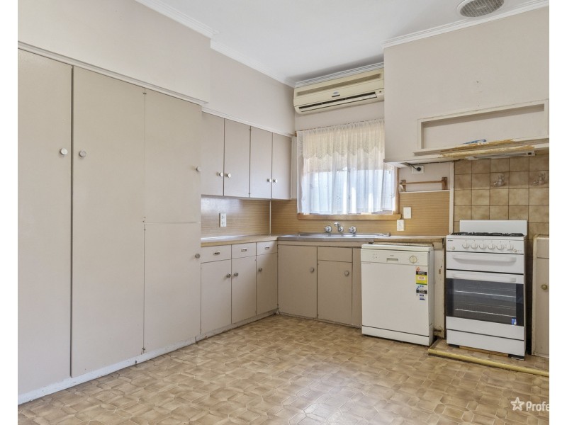 4 Pascoe Avenue, Maryborough VIC 3465