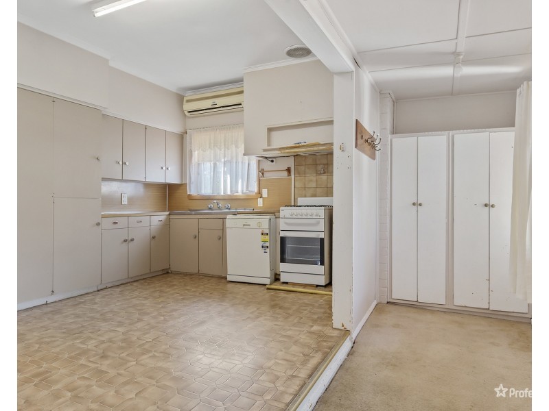 4 Pascoe Avenue, Maryborough VIC 3465