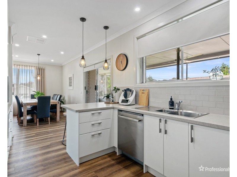 8 Gillies Street, Maryborough VIC 3465