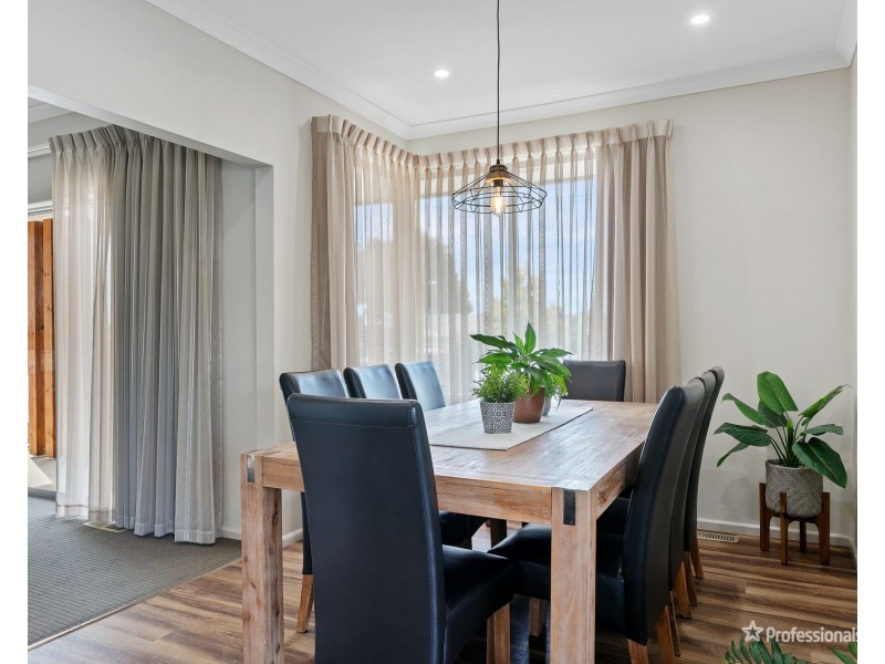 8 Gillies Street, Maryborough VIC 3465