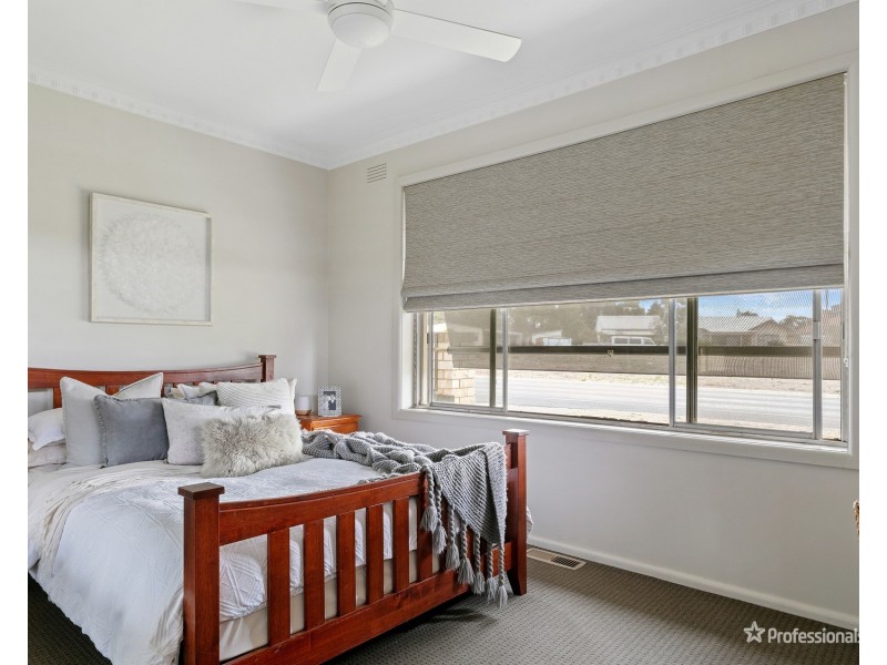 8 Gillies Street, Maryborough VIC 3465