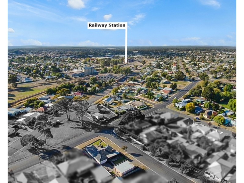 8 Gillies Street, Maryborough VIC 3465