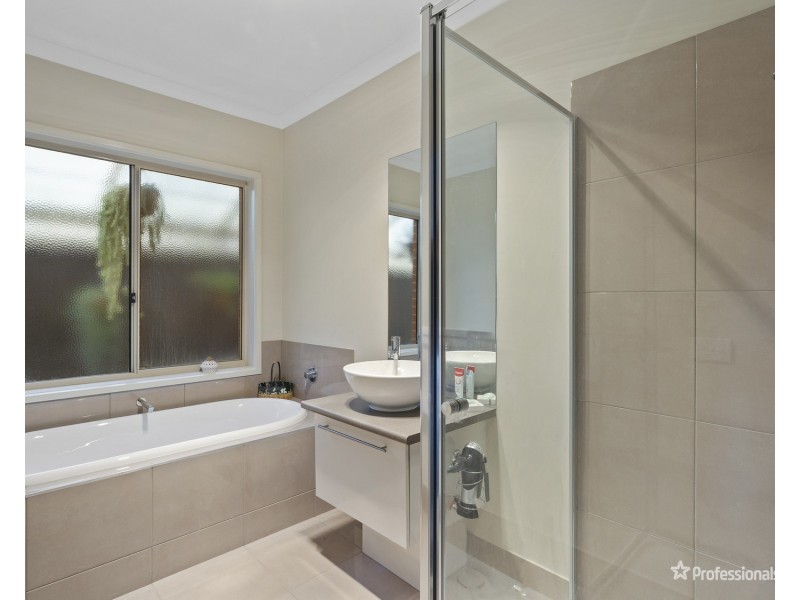 12 Hosken Street, Maryborough VIC 3465