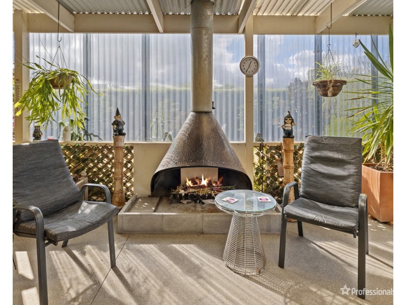 12 Hosken Street, Maryborough VIC 3465