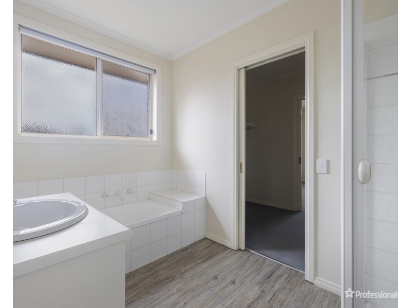 93 Griffiths Street, Maryborough VIC 3465