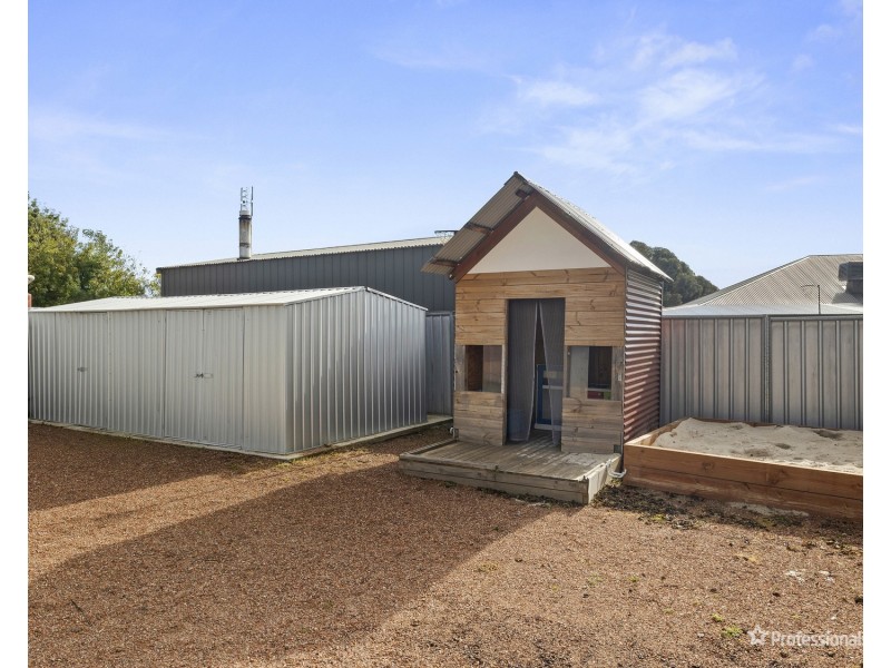 93 Griffiths Street, Maryborough VIC 3465