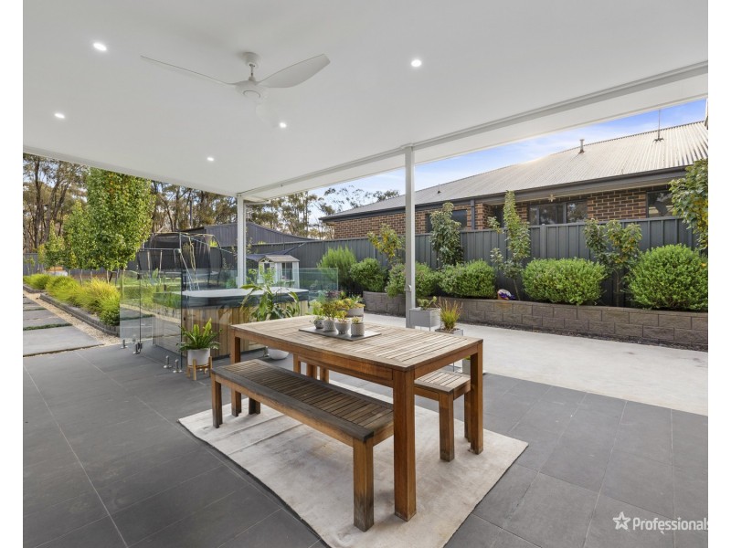 21 Forest View Drive, Maryborough VIC 3465