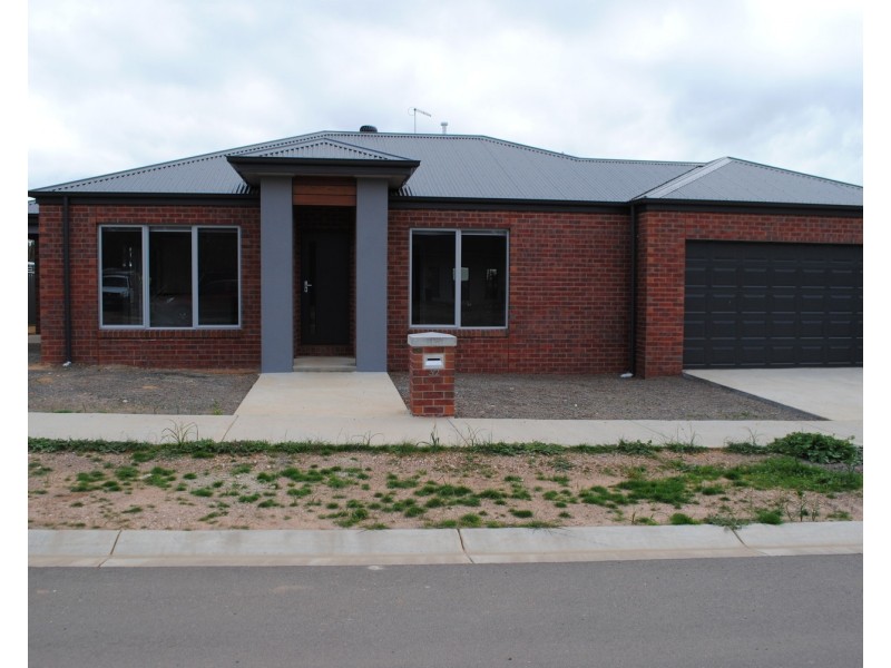 32 Forestview Drive, Maryborough VIC 3465