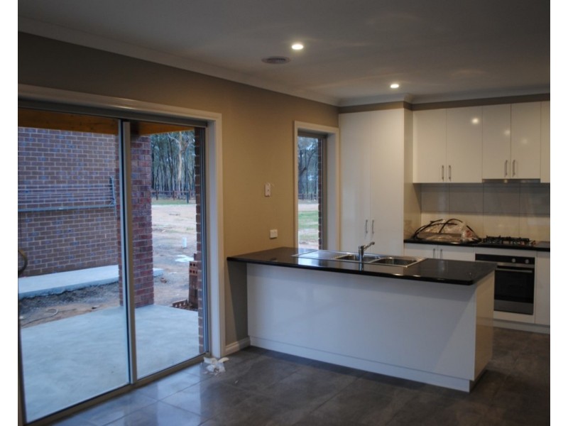 32 Forestview Drive, Maryborough VIC 3465