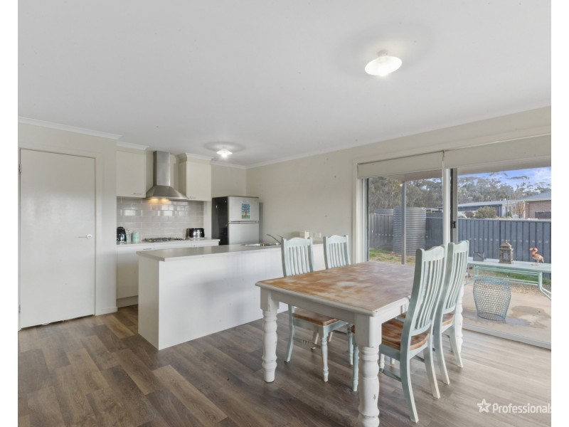10 Forest View Drive, Maryborough VIC 3465