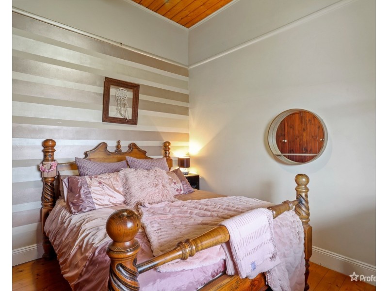 24 Kars Street, Maryborough VIC 3465