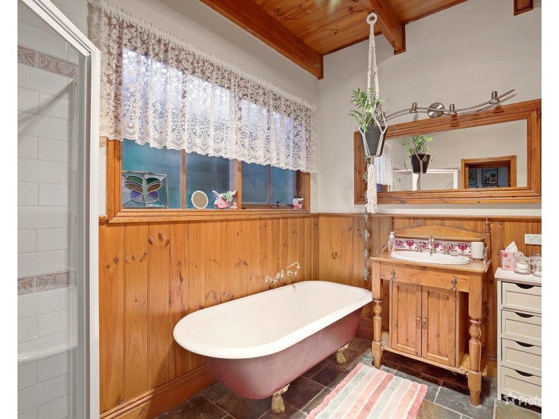 24 Kars Street, Maryborough VIC 3465