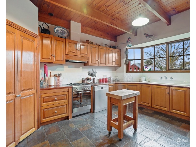 24 Kars Street, Maryborough VIC 3465