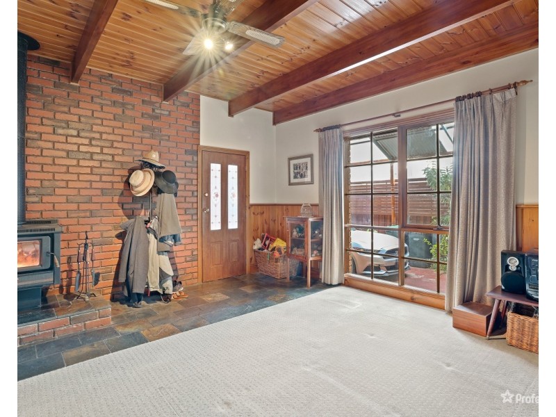 24 Kars Street, Maryborough VIC 3465