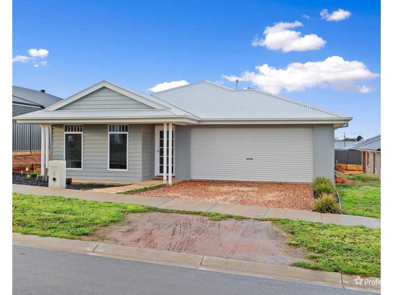 4 Worrall Court, Maryborough VIC 3465
