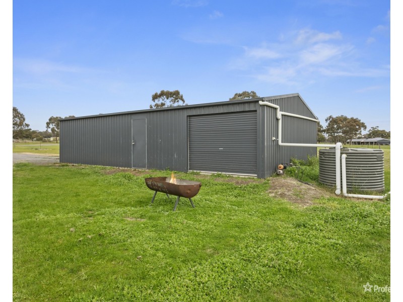 5 Collins Court, Maryborough VIC 3465