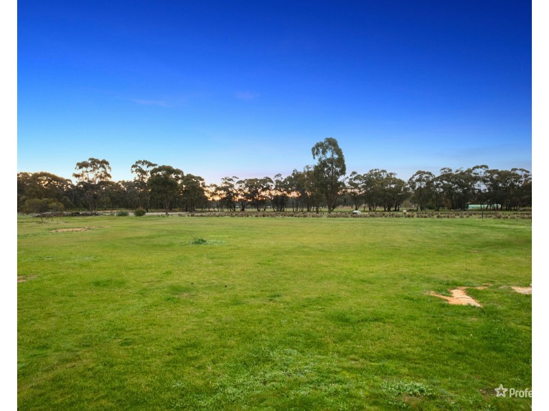 5 Collins Court, Maryborough VIC 3465