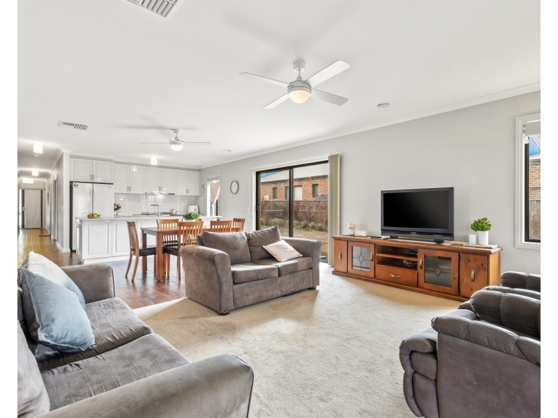 24 Forest View Drive, Maryborough VIC 3465