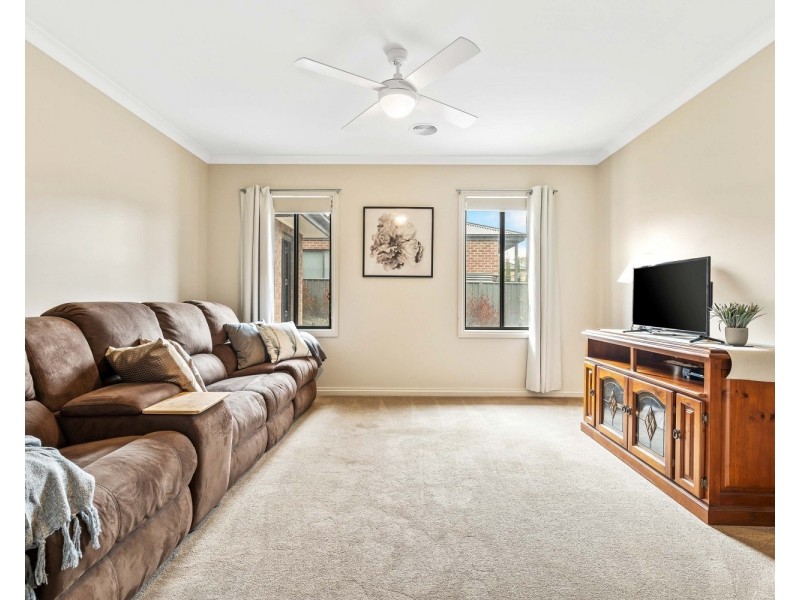 24 Forest View Drive, Maryborough VIC 3465