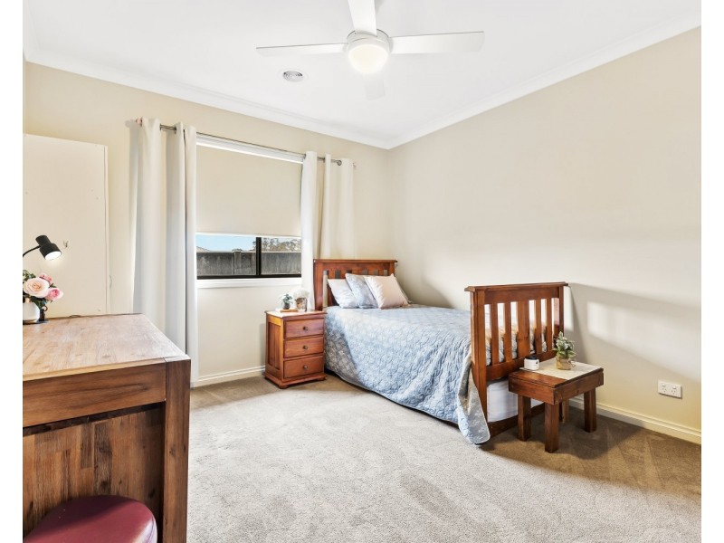 24 Forest View Drive, Maryborough VIC 3465