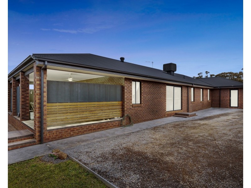 24 Forest View Drive, Maryborough VIC 3465