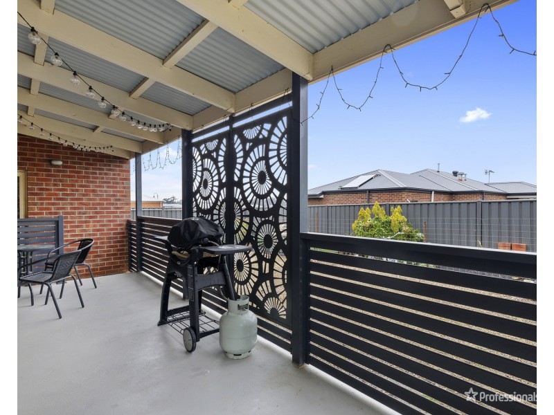 13 Central Court, Maryborough VIC 3465