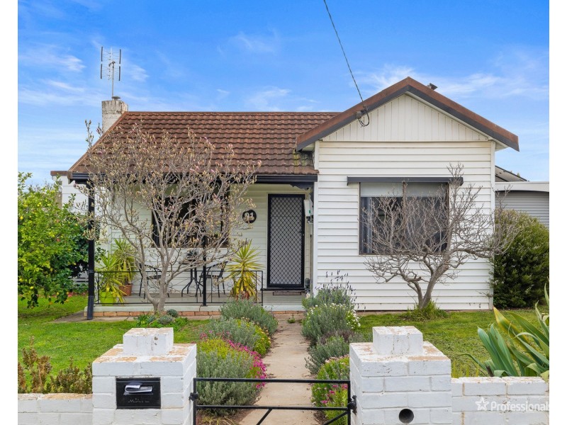91 Gillies Street, Maryborough VIC 3465